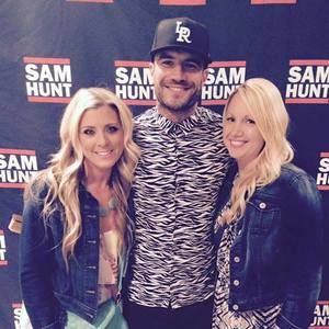 Meet your Posher, Casey